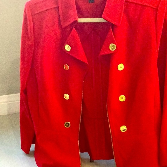 Ultra Smart Red ‘Arthur Levine for Tahari’ Jacket Dbl Breasted with Gold Buttons - Picture 2 of 14